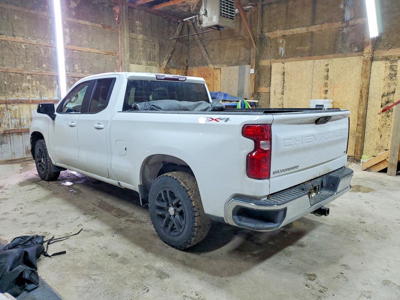 2019 Chevrolet Silverado K1500 Lt - Image 2