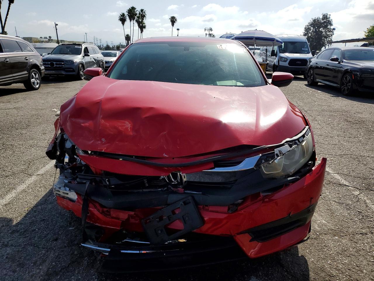 2018 Honda Civic Ex - Image 5