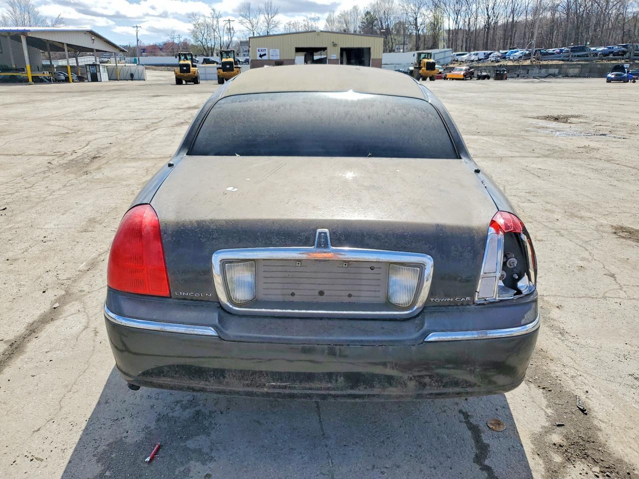 2007 Lincoln Town Car Executive - Фото 6