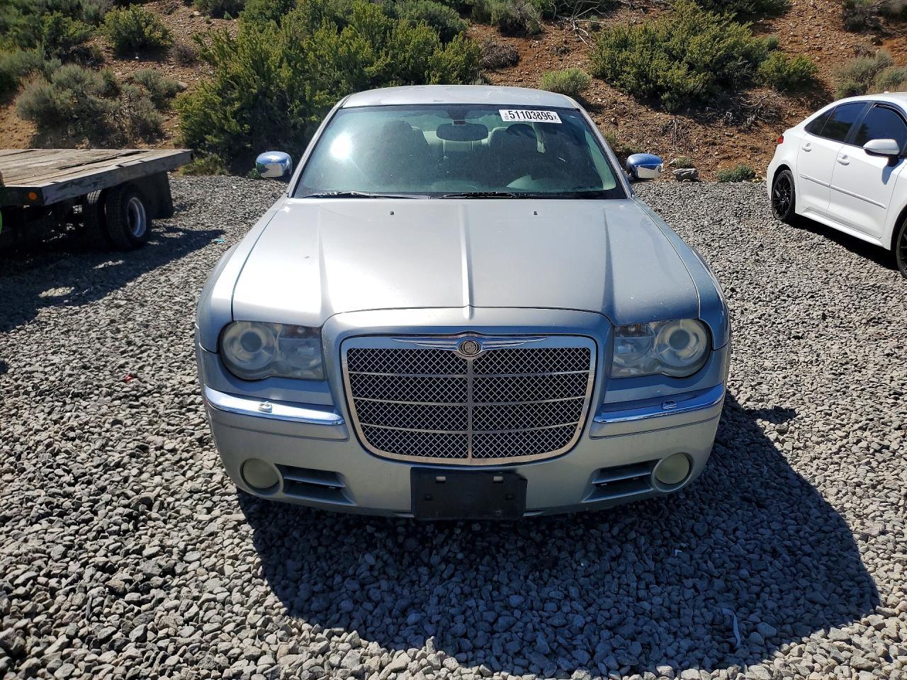 2006 Chrysler 300C - Image 5