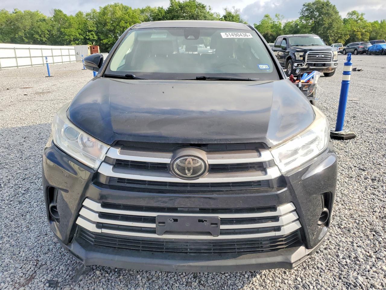2018 Toyota Highlander Le - Фото 5