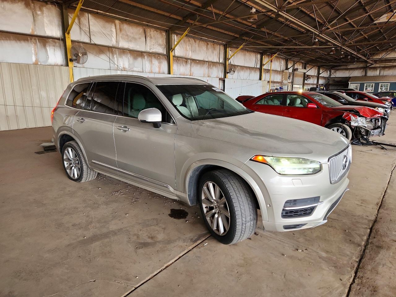 2016 Volvo Xc90 T8 - Image 4
