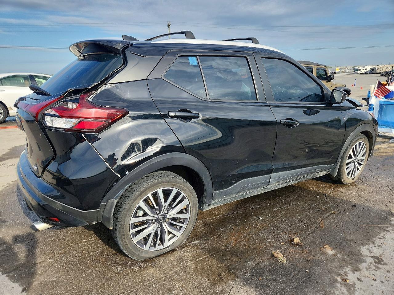 2022 Nissan Kicks Sv - Image 3