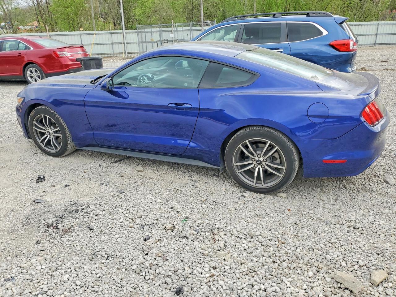 2016 Ford Mustang - Фото 2