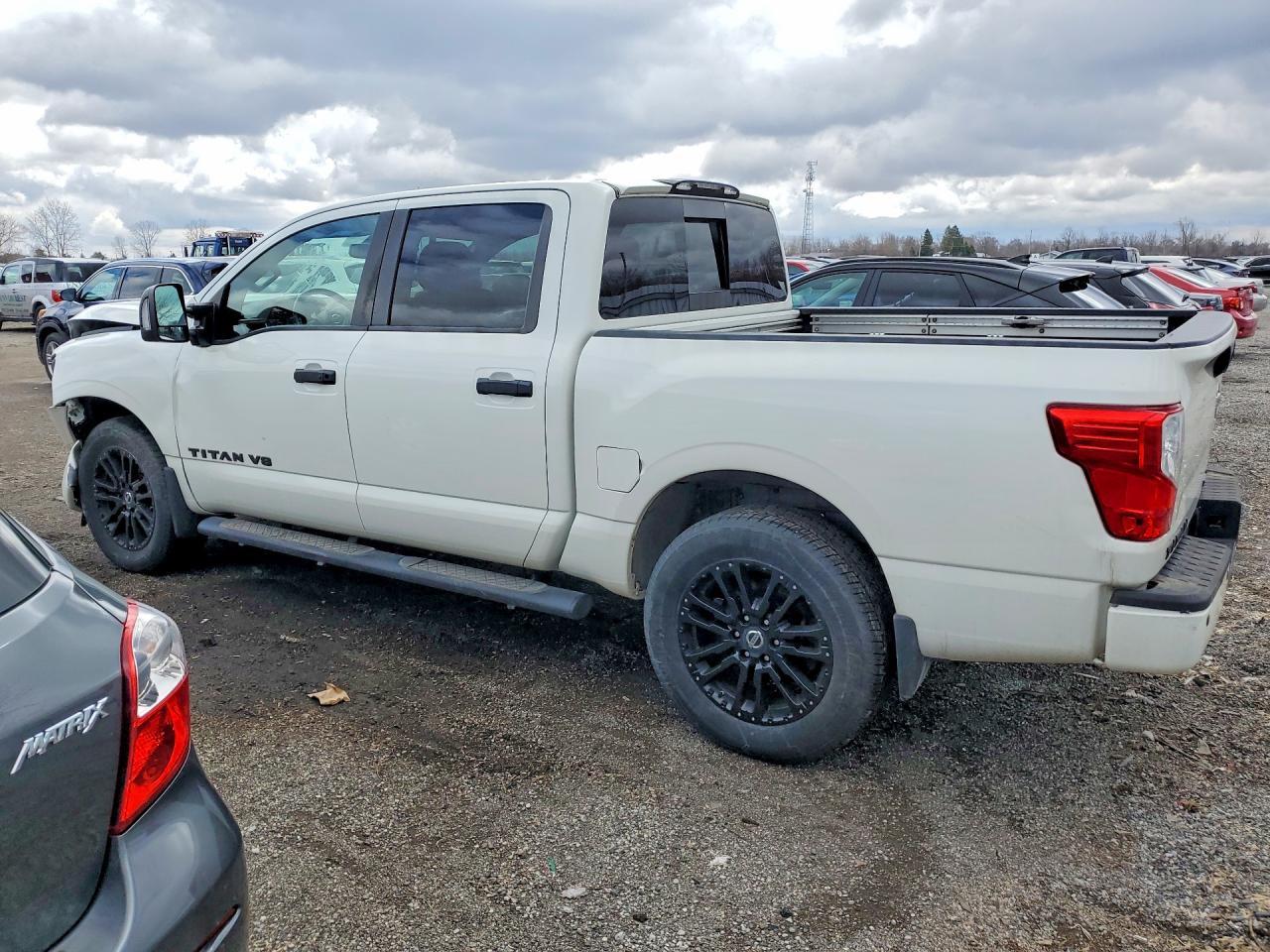2018 Nissan Titan S - Фото 2