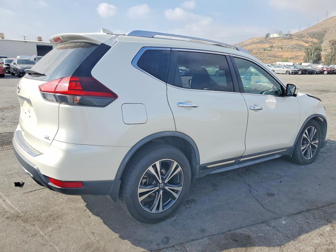 2018 Nissan Rogue Sl - Фото 3