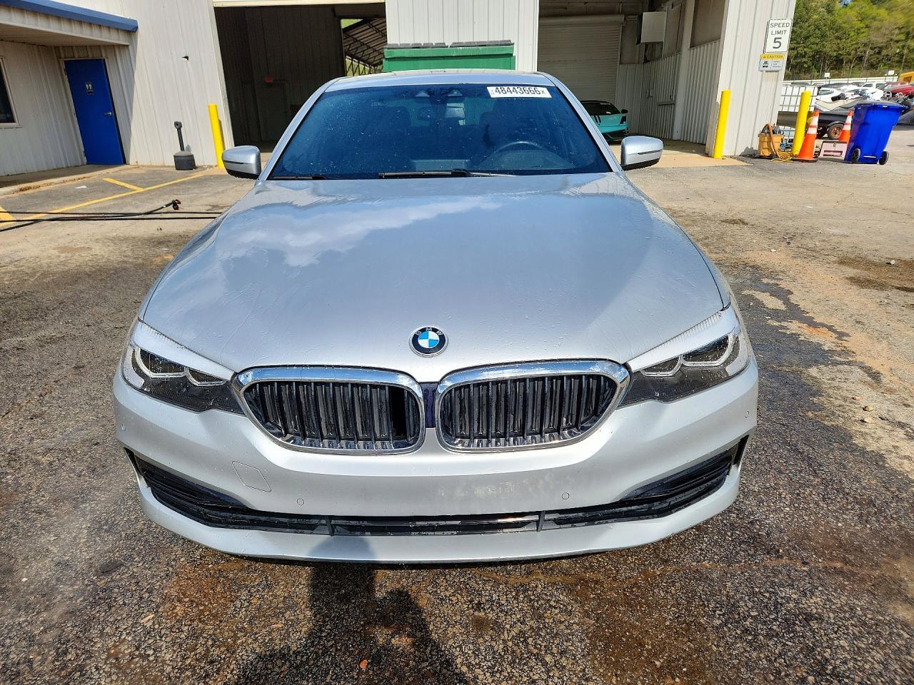 2019 BMW 530 I - Фото 5