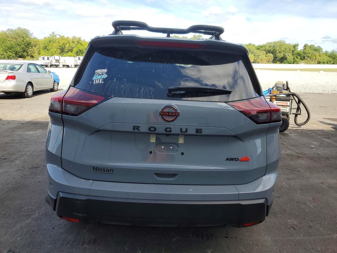 2026 Nissan Rogue Rock Creek - Фото 6