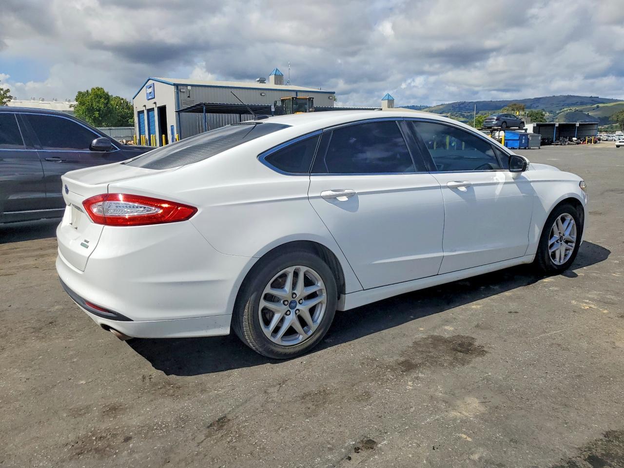 2014 Ford Fusion Se - Image 3