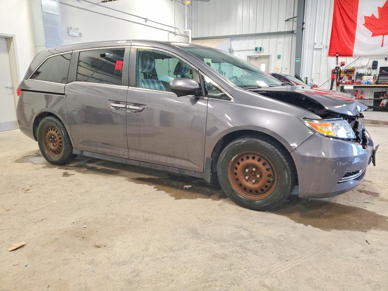 2015 Honda Odyssey Ex - Image 4