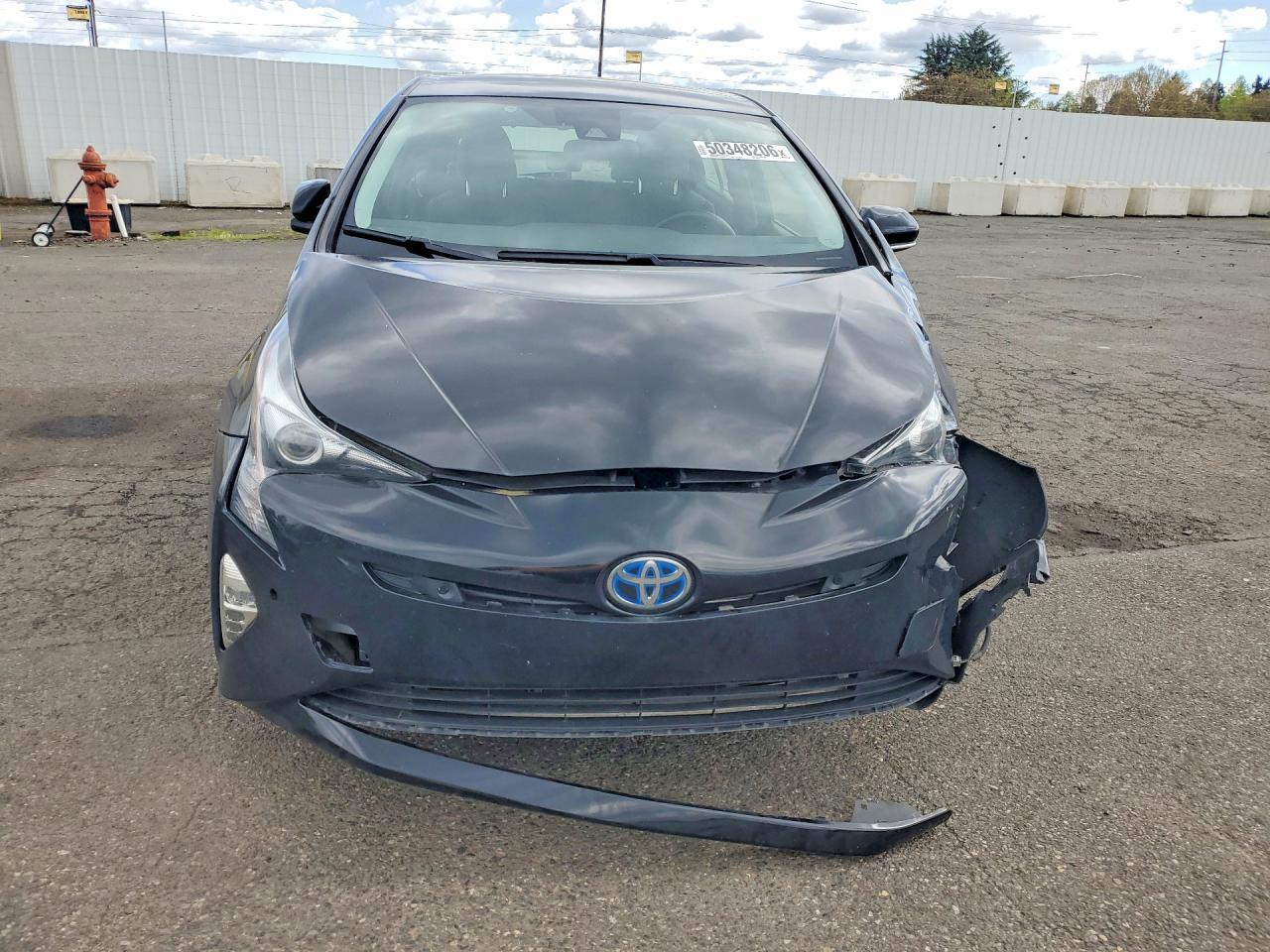 2018 Toyota Prius Three - Фото 5