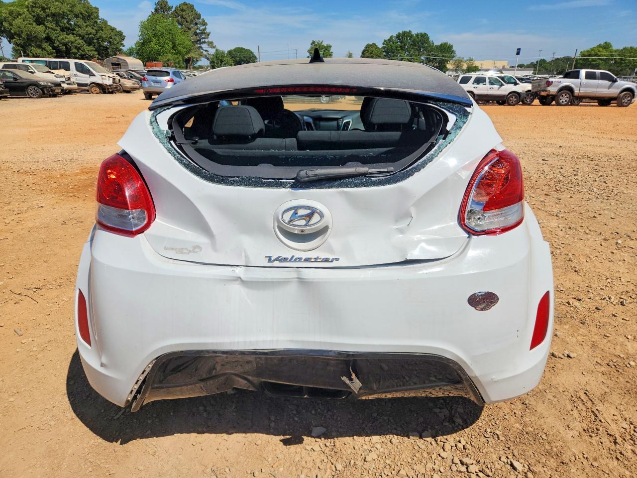 2017 Hyundai Veloster Value Edition - Фото 6