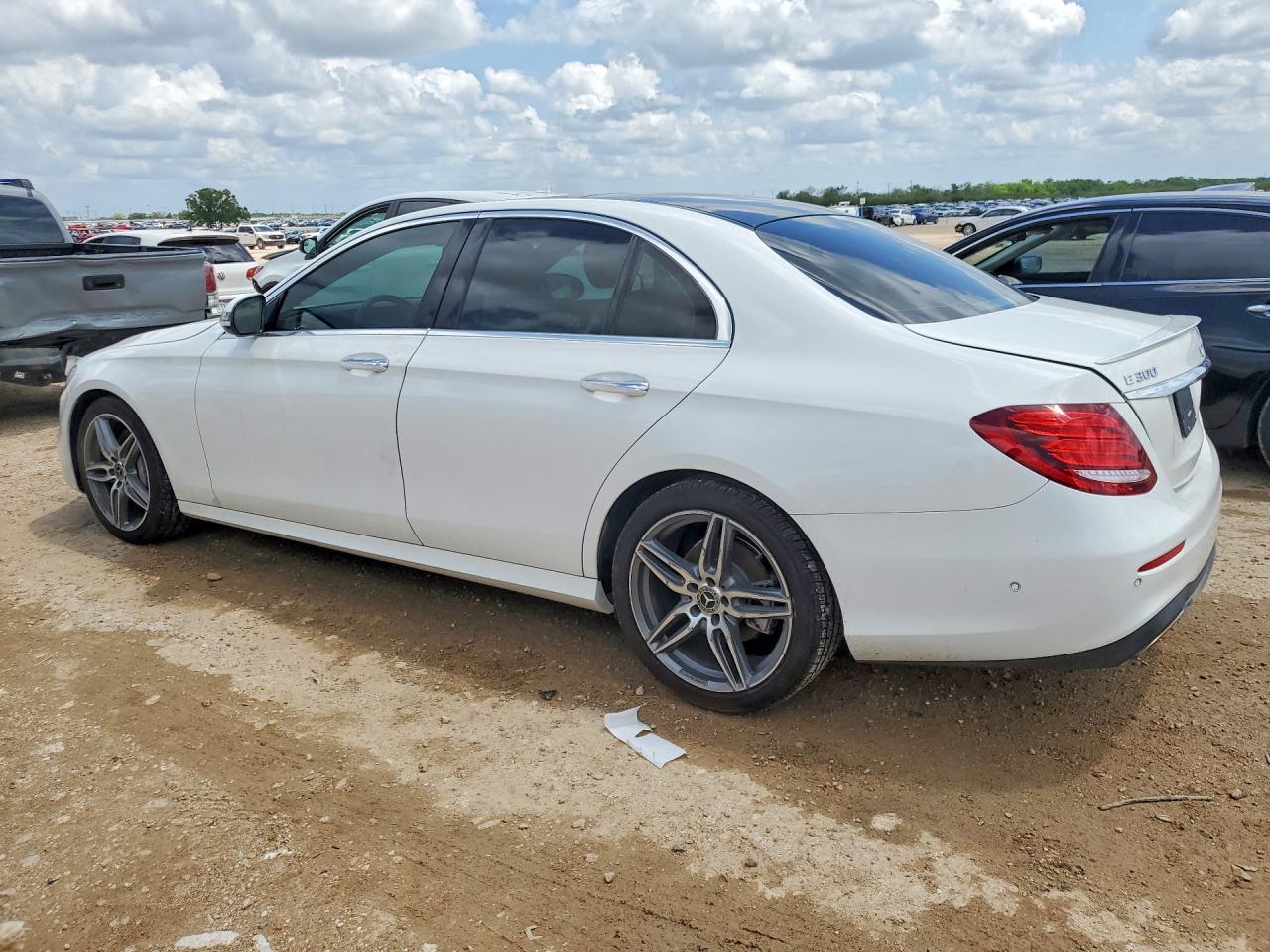 2018 Mercedes-Benz E 300 - Image 2