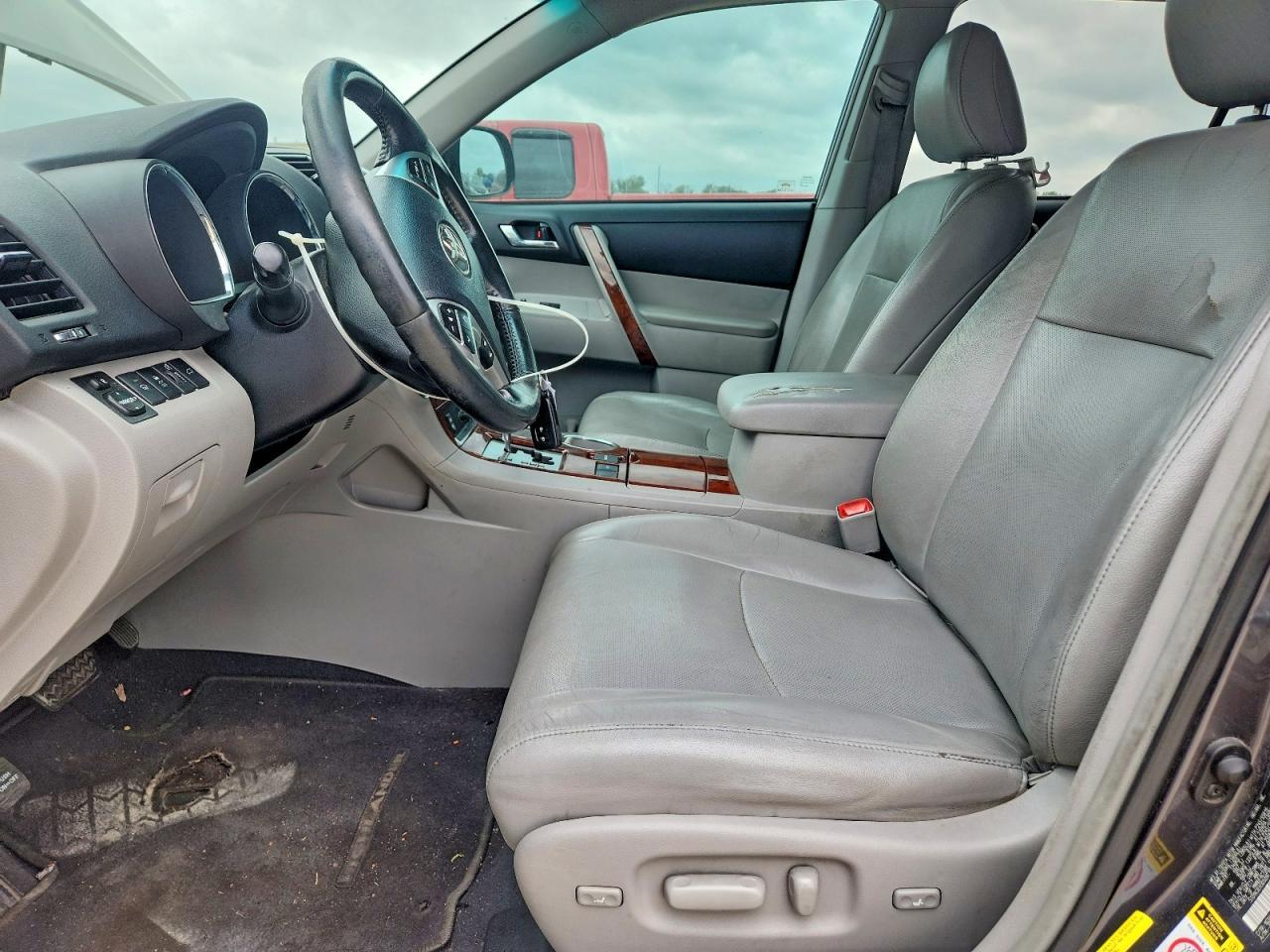 2013 Toyota Highlander Limited - Image 7