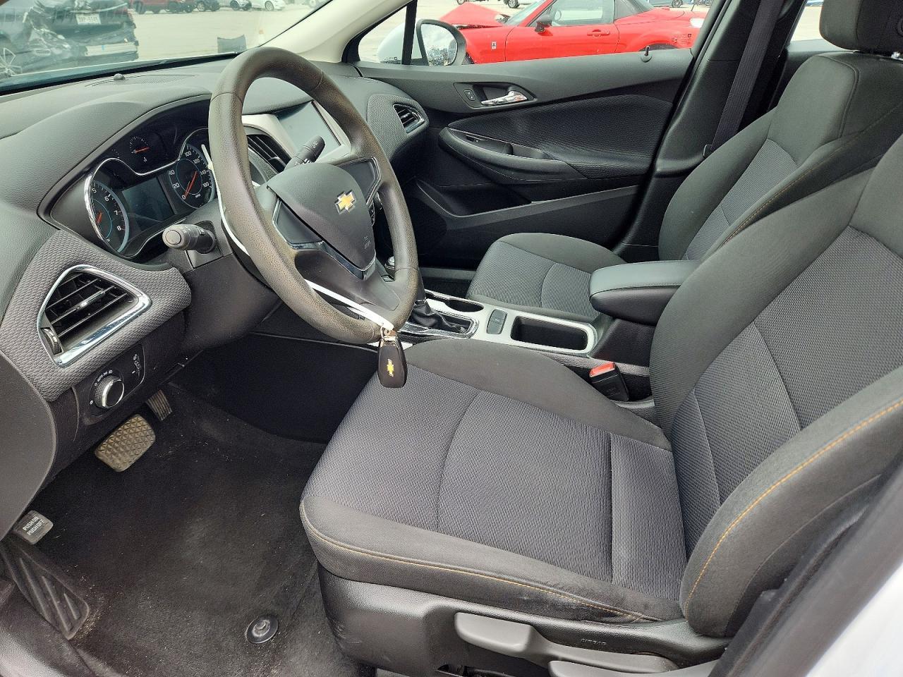 2017 Chevrolet Cruze Ls - Фото 7
