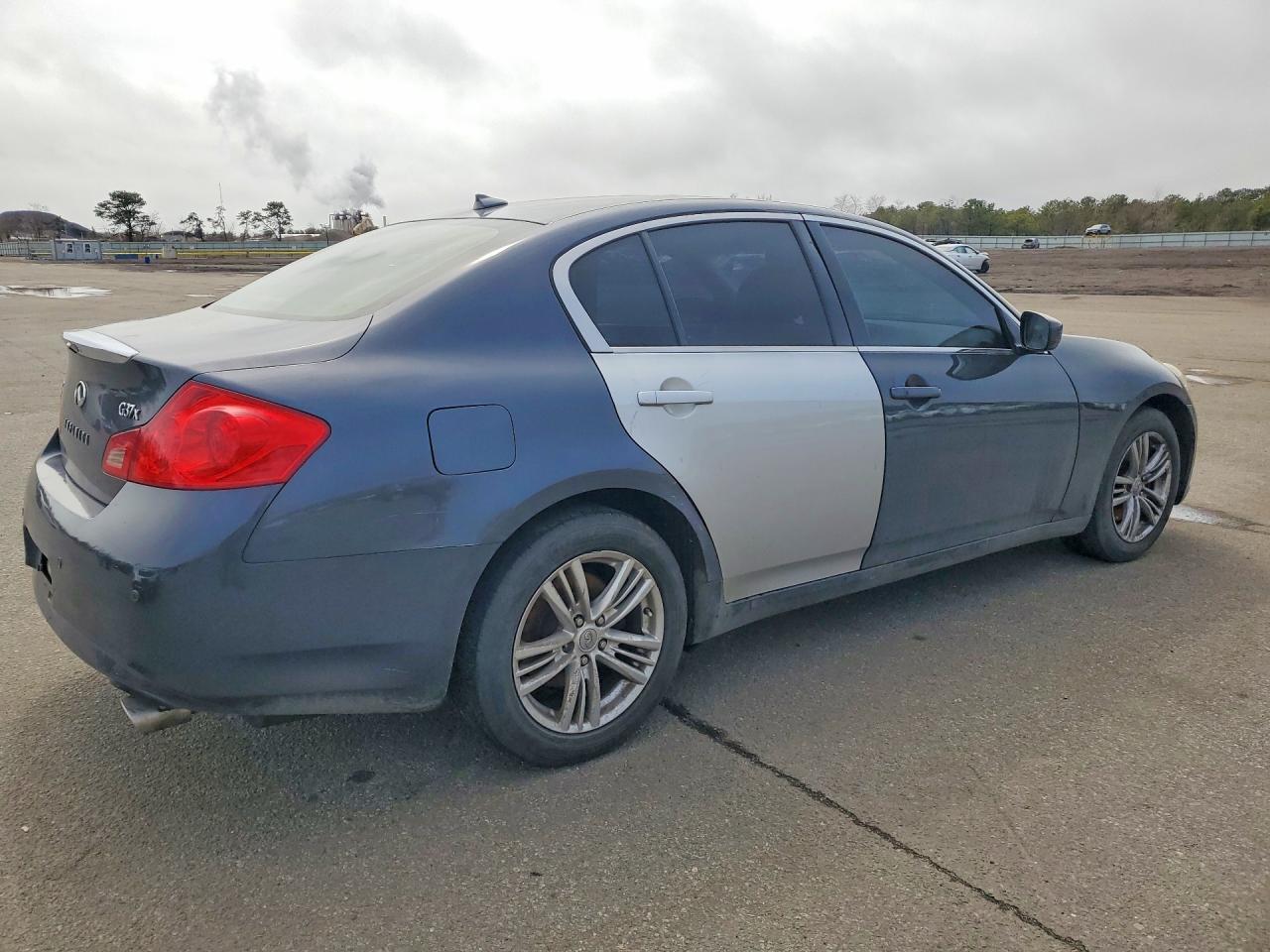 2012 Infiniti G37 Base - Фото 3