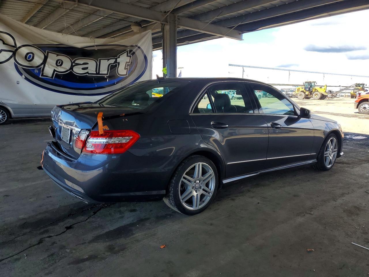 2010 Mercedes-Benz E 350 - Фото 3