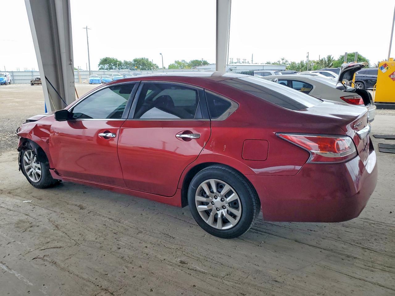2014 Nissan Altima 2.5 S - Image 2