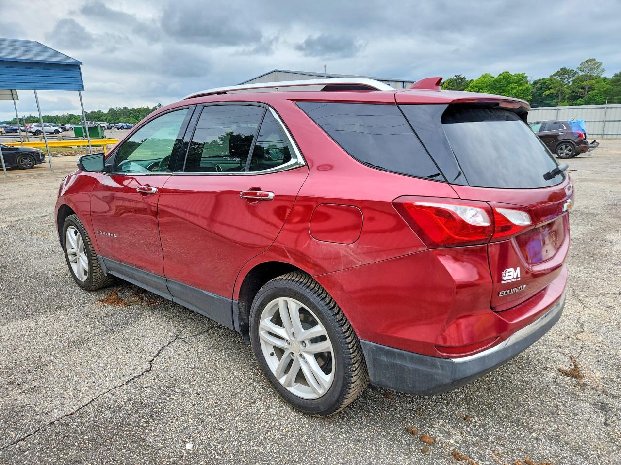 2018 Chevrolet Equinox Premier - Image 2
