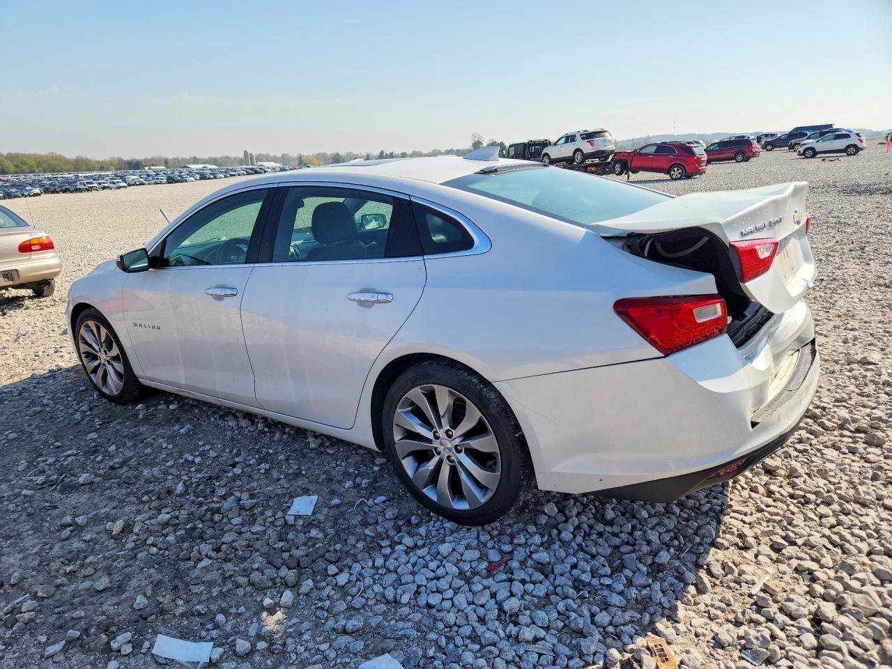 2017 Chevrolet Malibu Premier - Image 2