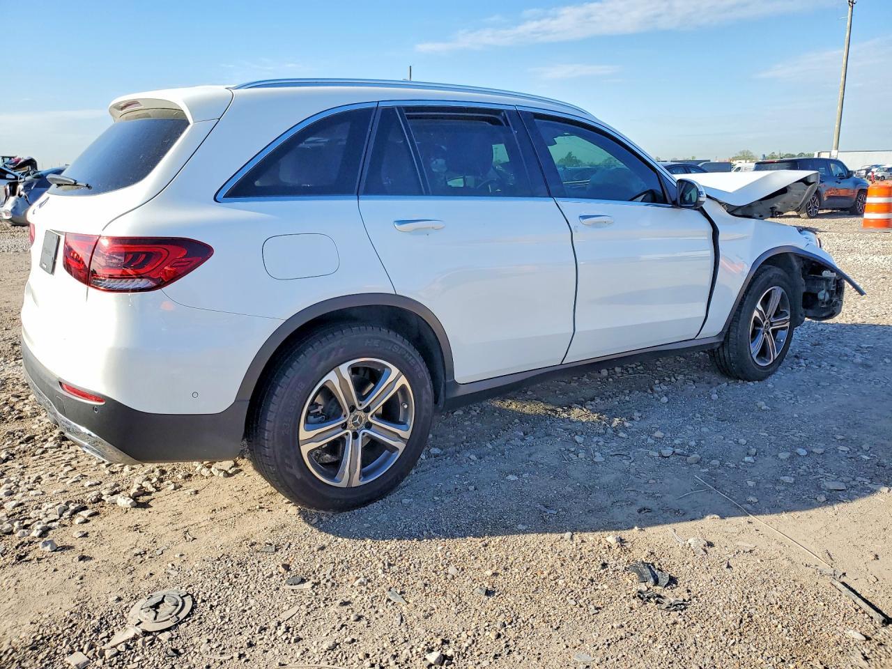 2021 Mercedes-Benz Glc 300 - Фото 3
