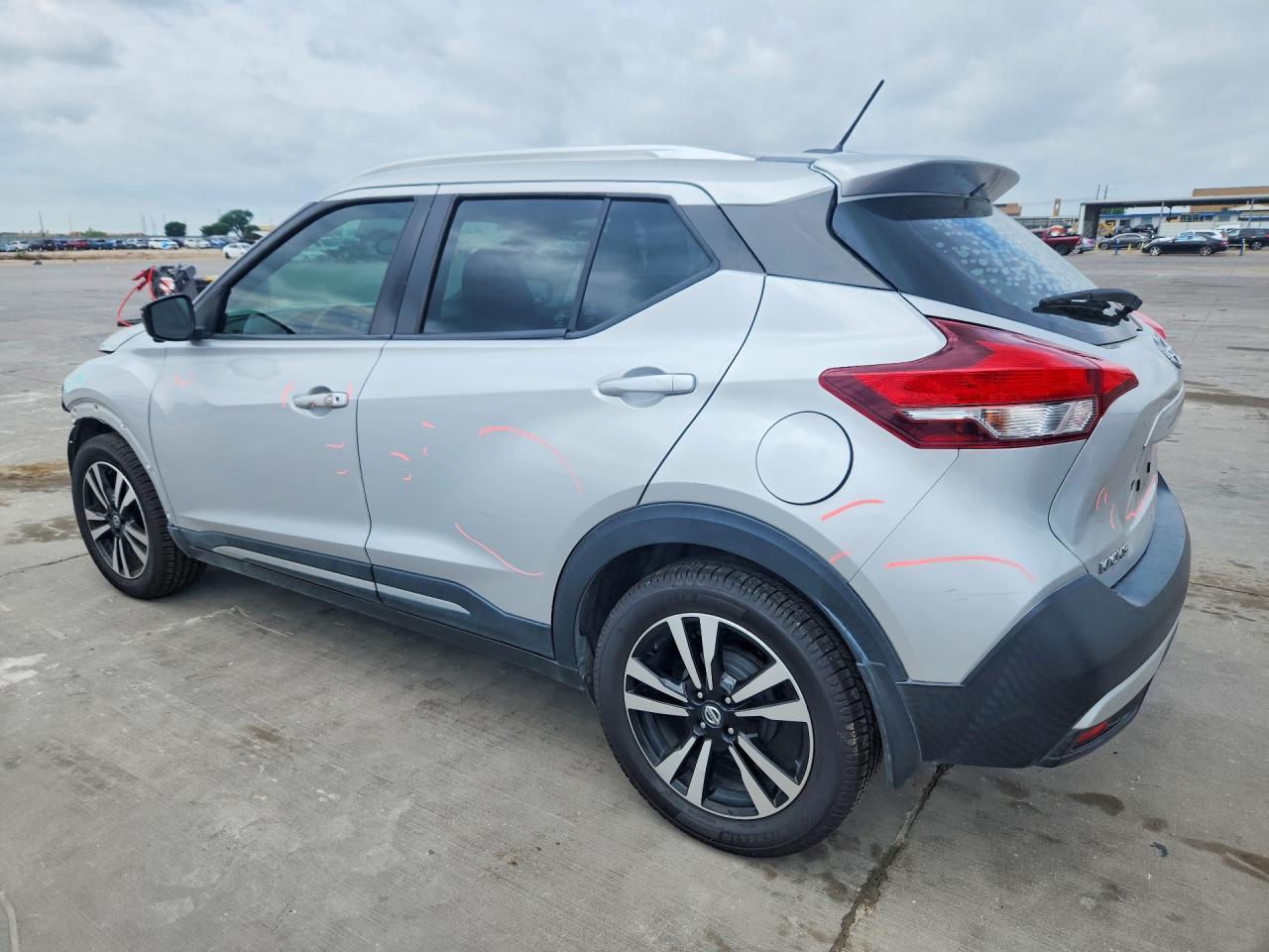2019 Nissan Kicks Sr - Фото 2