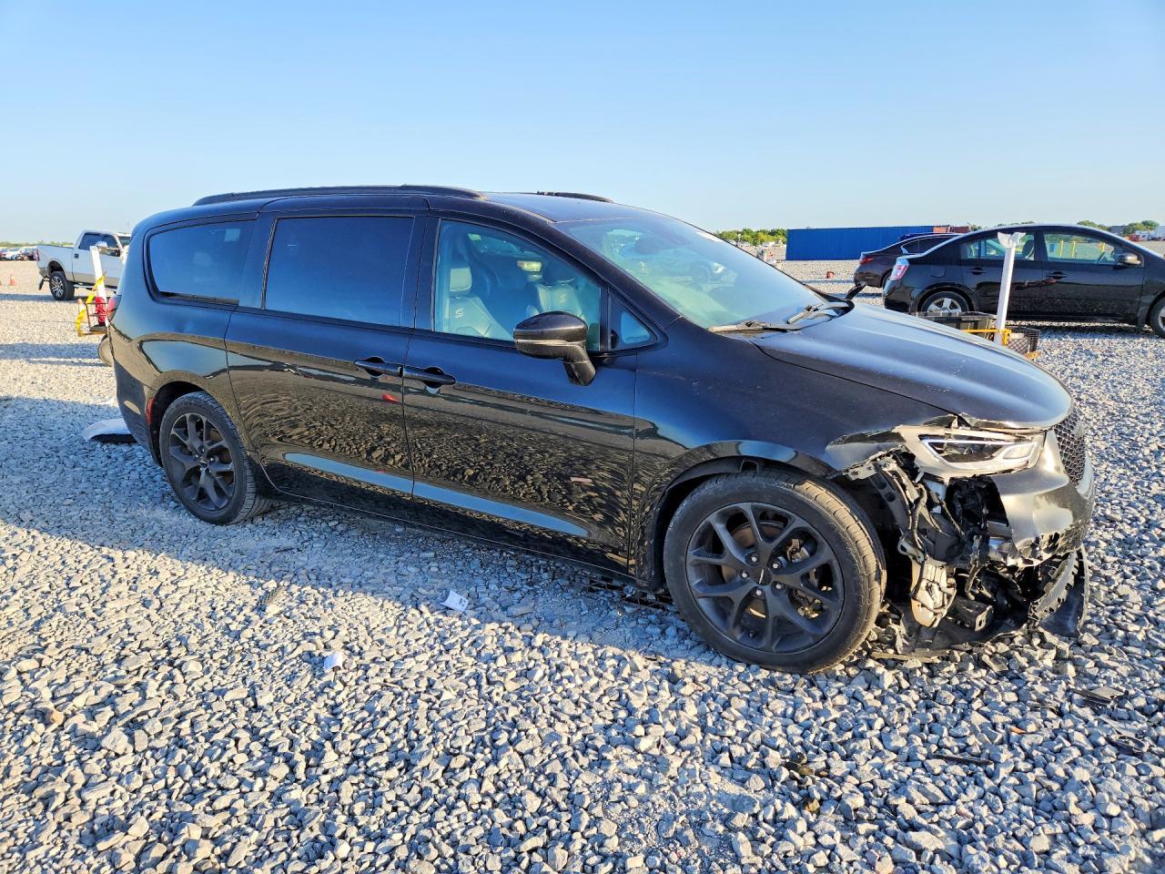 2022 Chrysler Pacifica Touring L - Фото 4