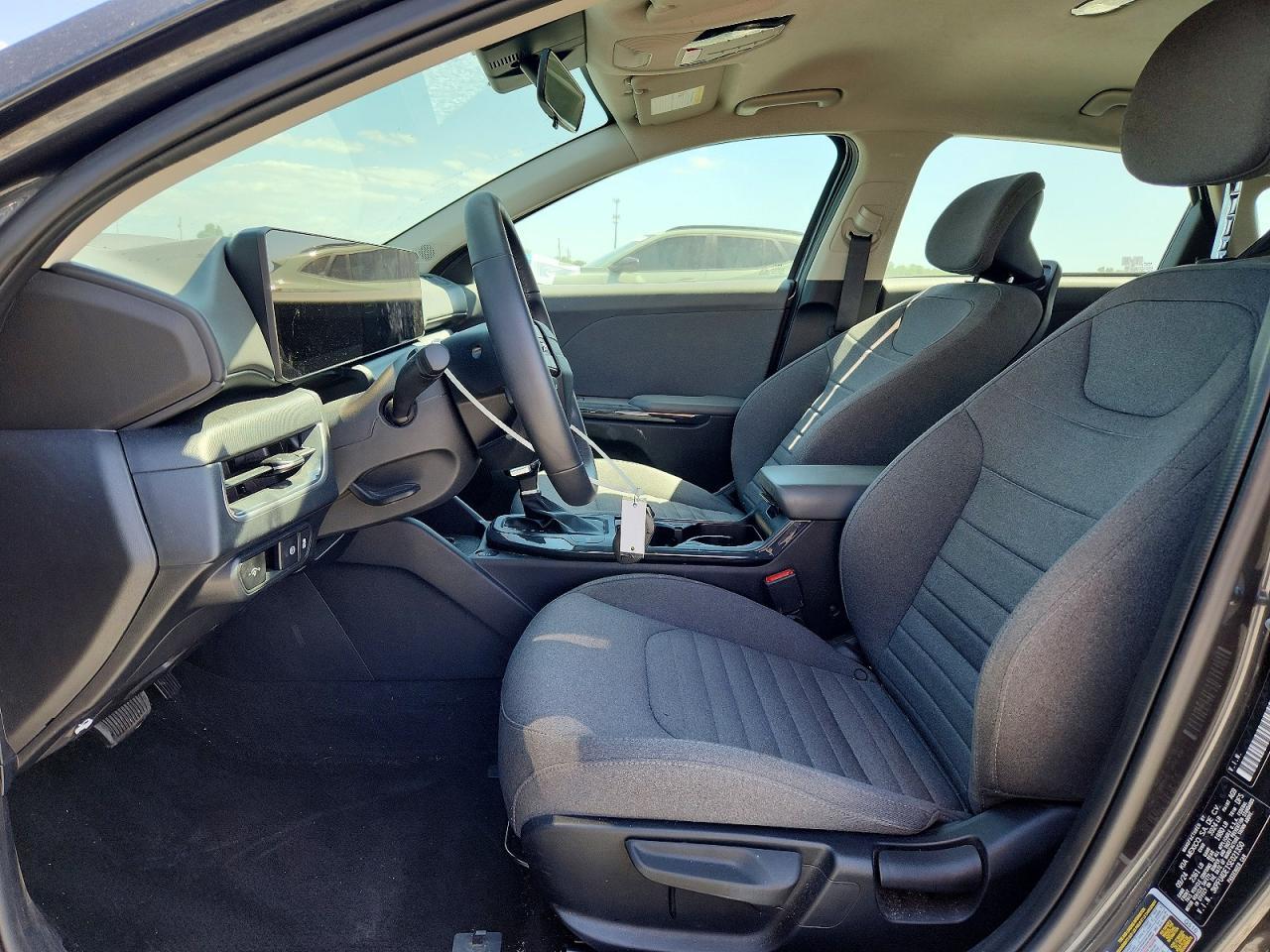 2025 Kia K4 Ex - Image 7