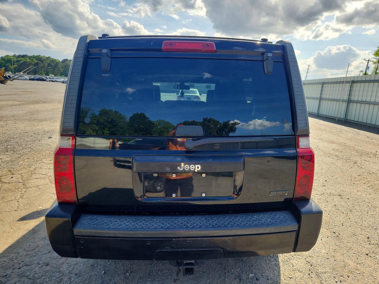 2007 Jeep Commander - Image 6