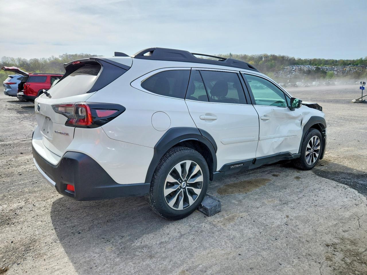 2023 Subaru Outback Limited - Фото 3