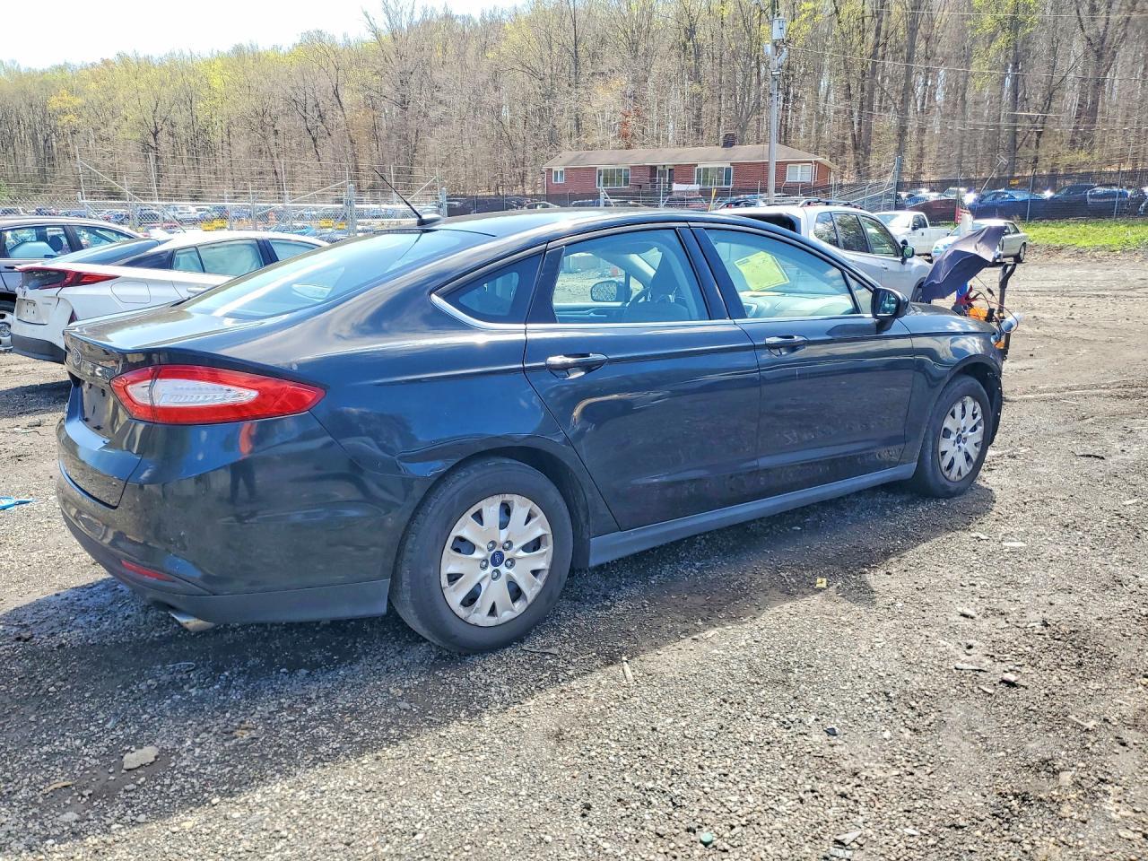 2014 Ford Fusion S - Image 3