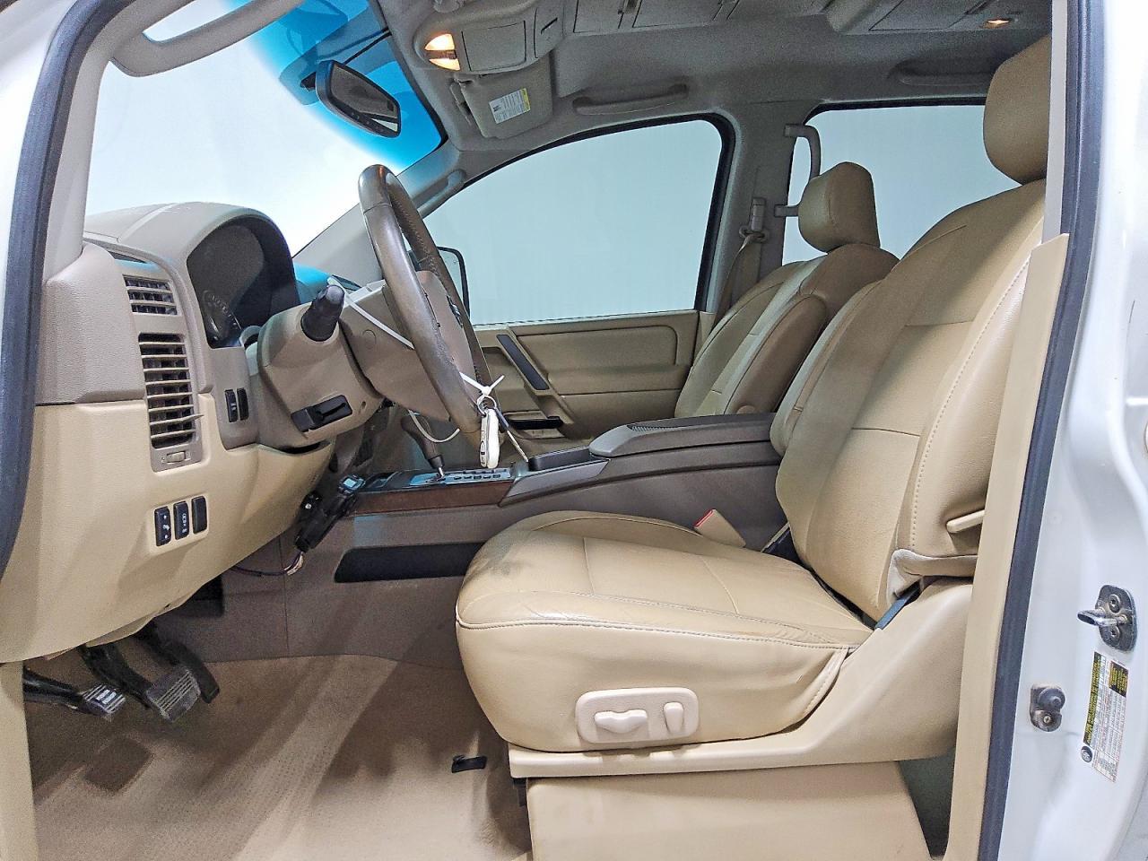 2008 Nissan Titan Xe - Image 7
