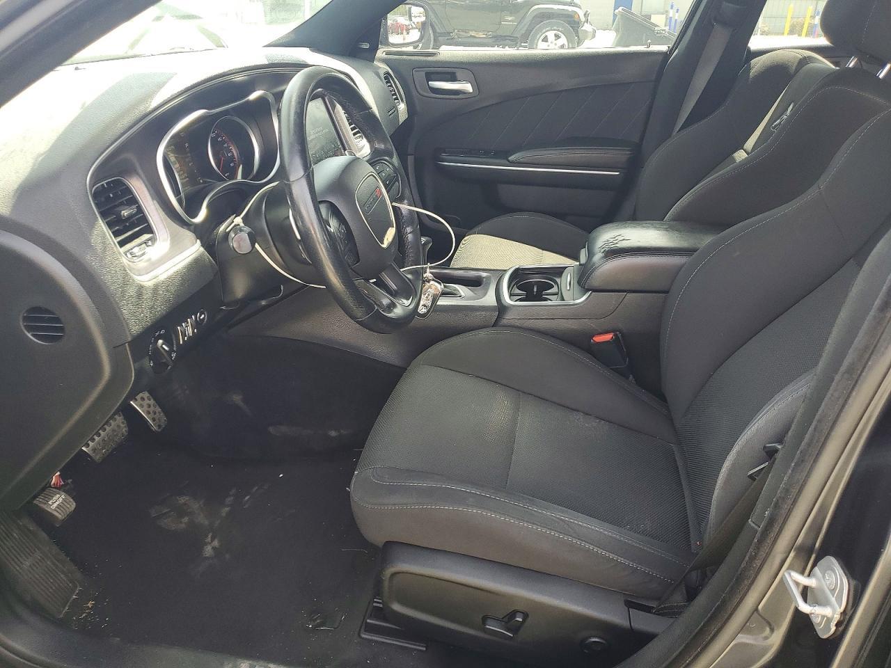 2018 Dodge Charger R - Image 7