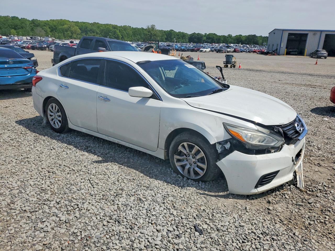 2016 Nissan Altima 2.5 S - Image 4