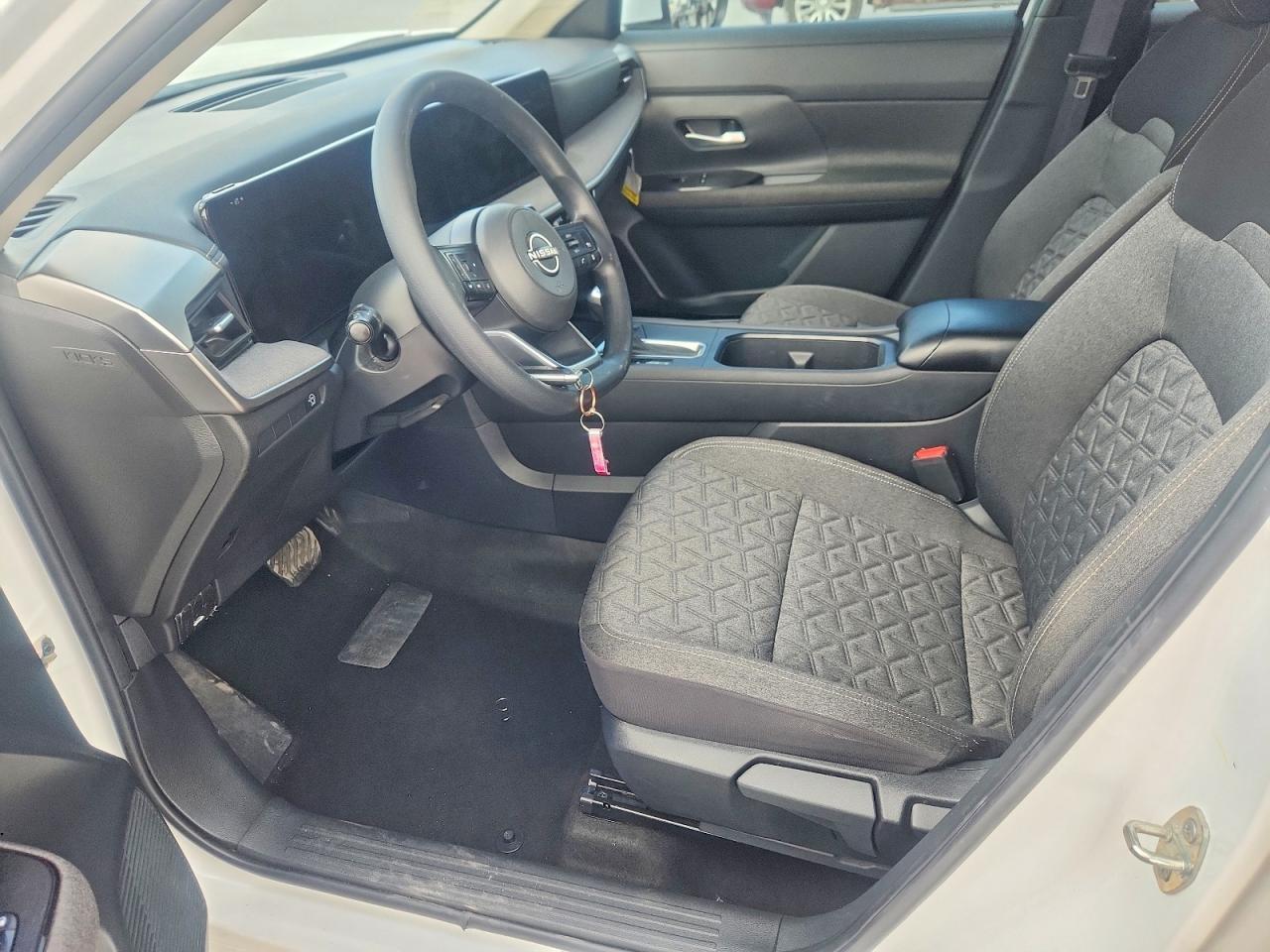 2025 Nissan Kicks Sv - Image 7