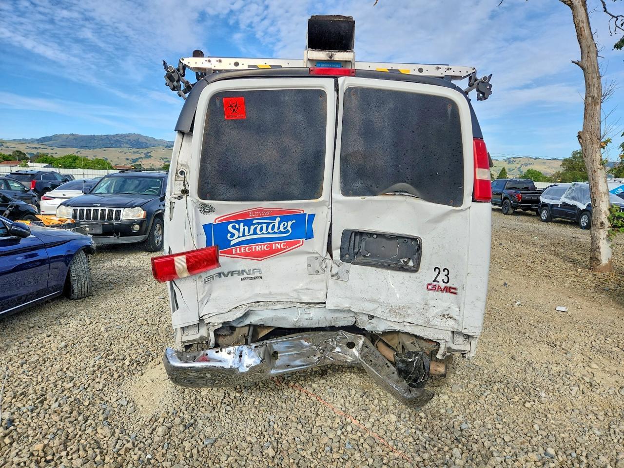 2015 GMC Savana G2500 Utility / Service Van - Фото 6