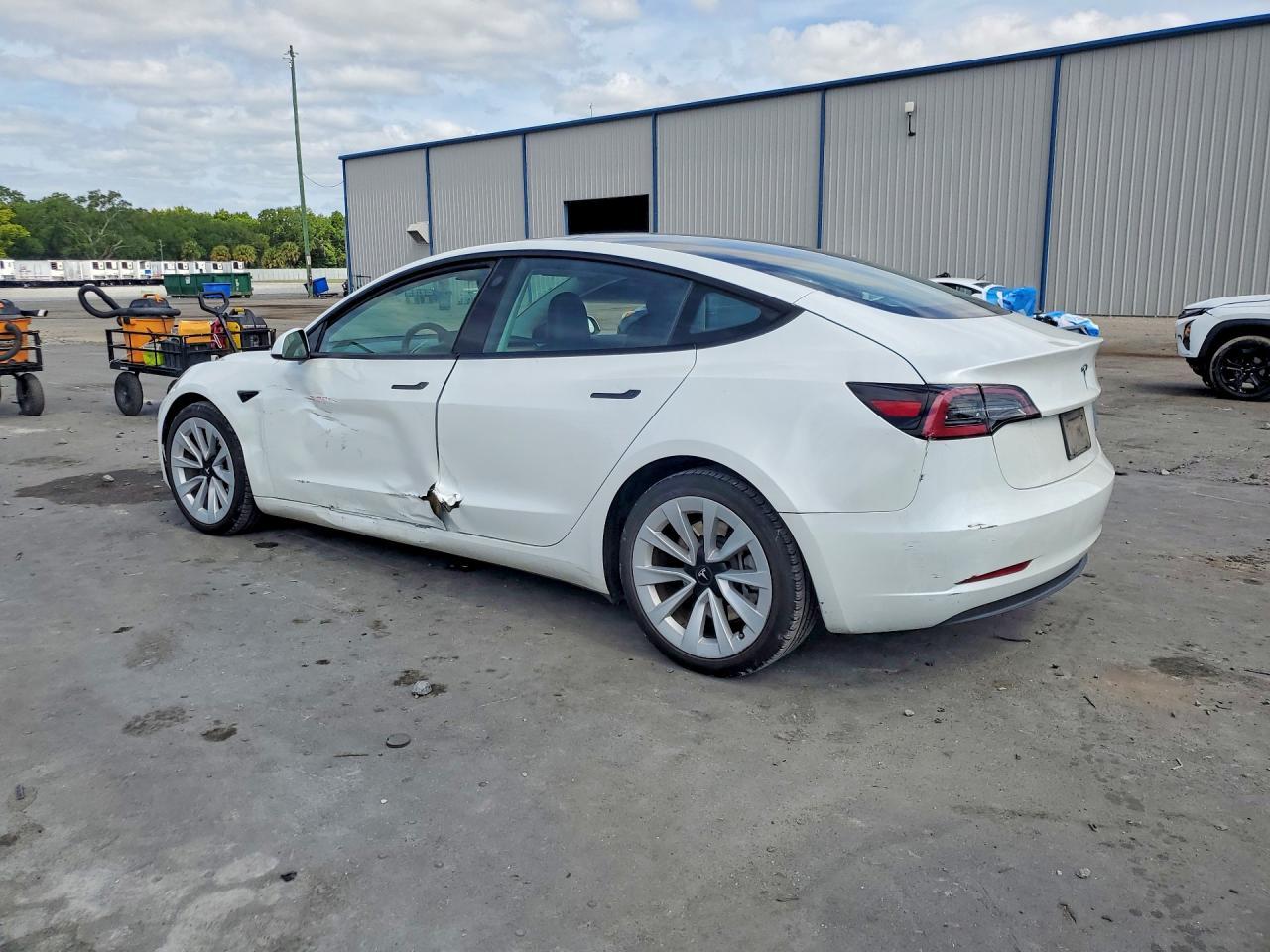 2023 Tesla Model 3 - Image 2