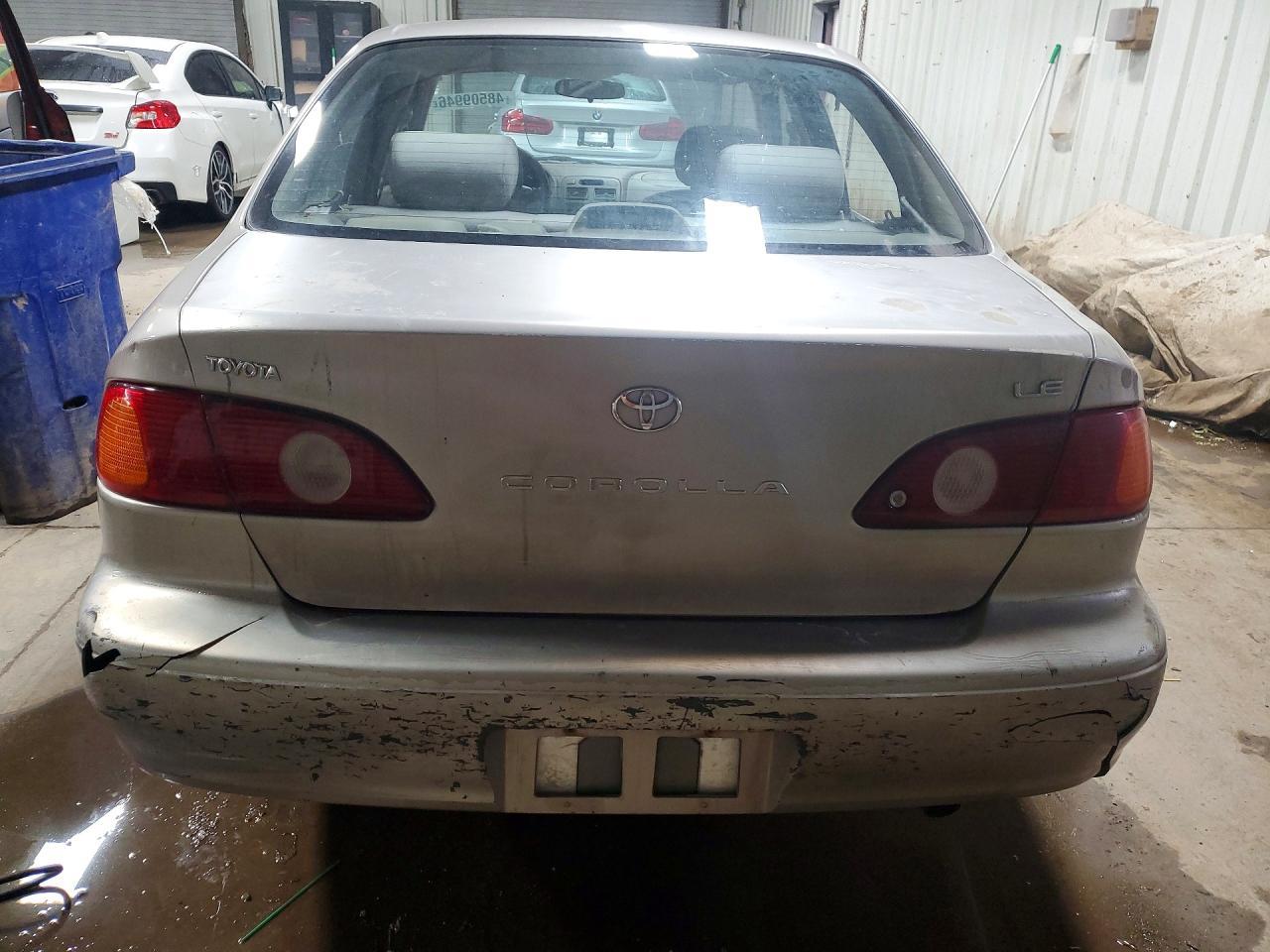 2002 Toyota Corolla Le - Image 6