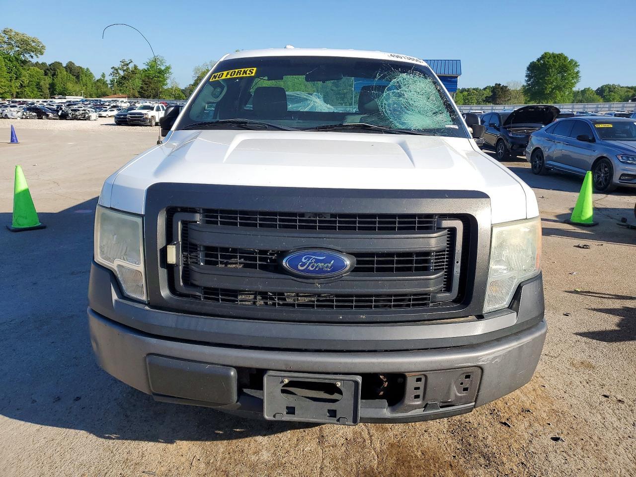 2014 Ford F150 - Image 5