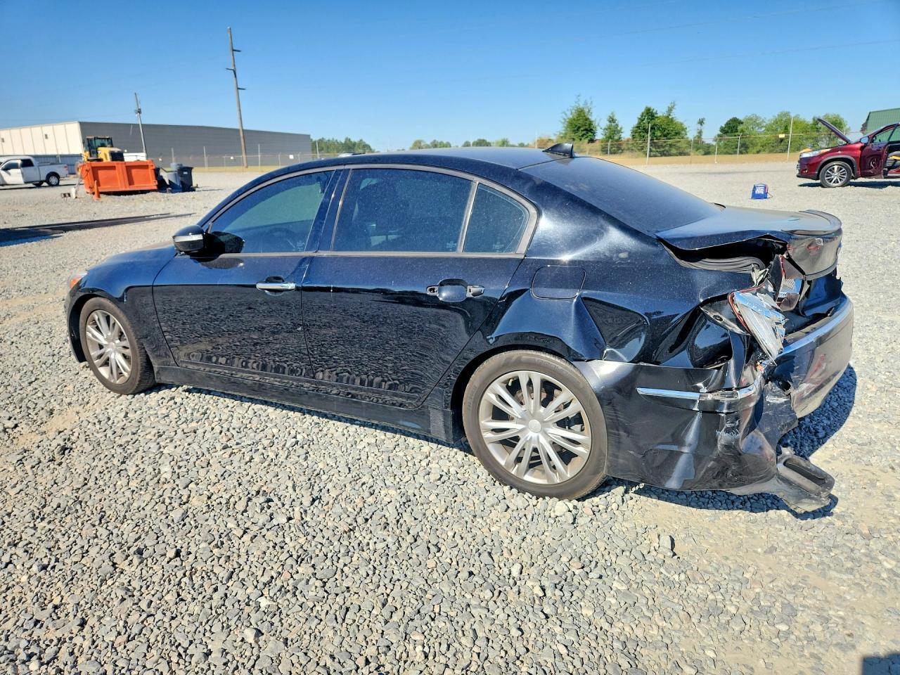 2012 Hyundai Genesis 3.8L - Фото 2