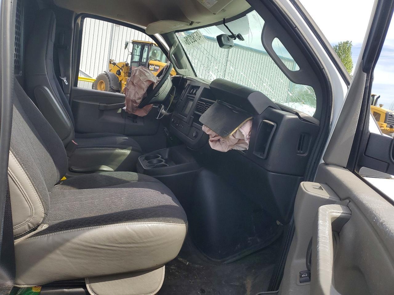 2019 Chevrolet Express 2500 Cargo Delivery Van - Фото 7