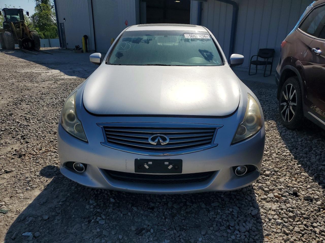 2011 Infiniti G37 - Фото 5