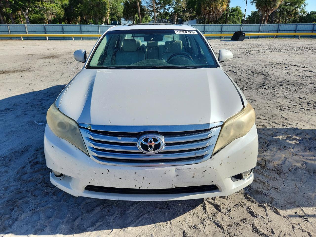 2011 Toyota Avalon Limited - Фото 5