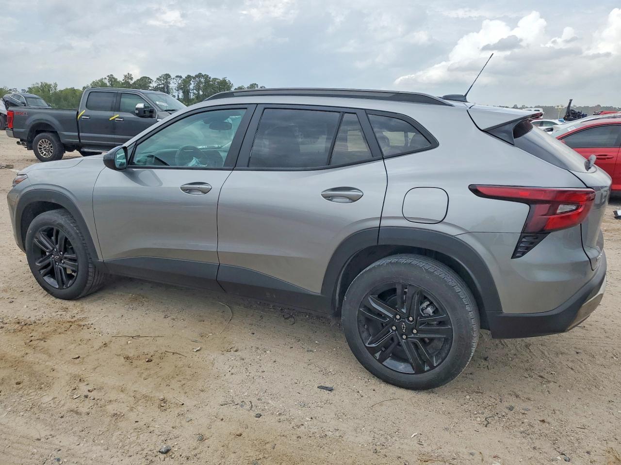 2025 Chevrolet Trax Activ - Image 2
