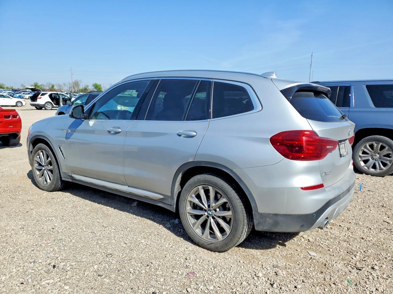 2019 BMW X3 xDrive30I - Фото 2