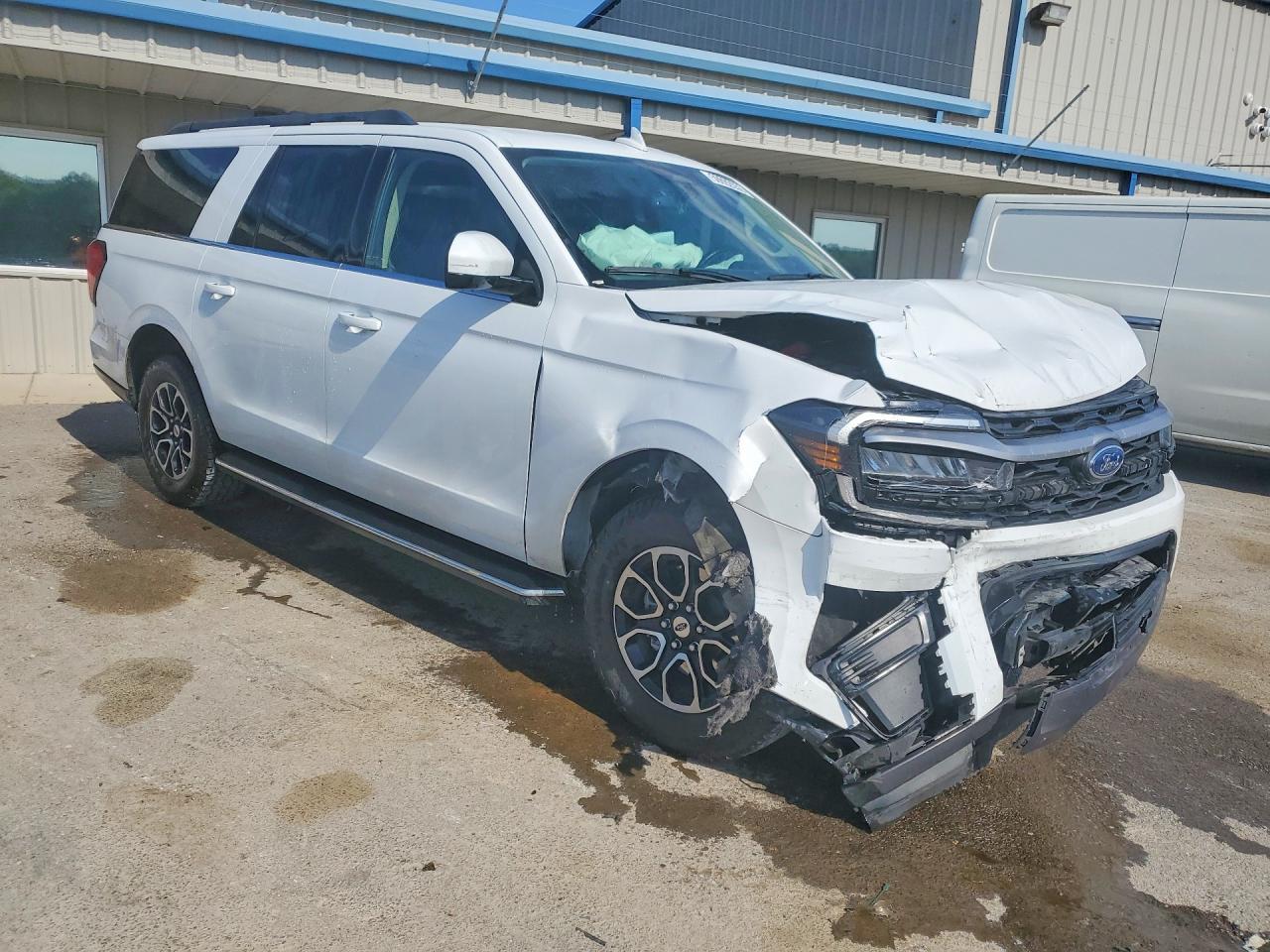2023 Ford Expedition Max Xlt - Фото 4