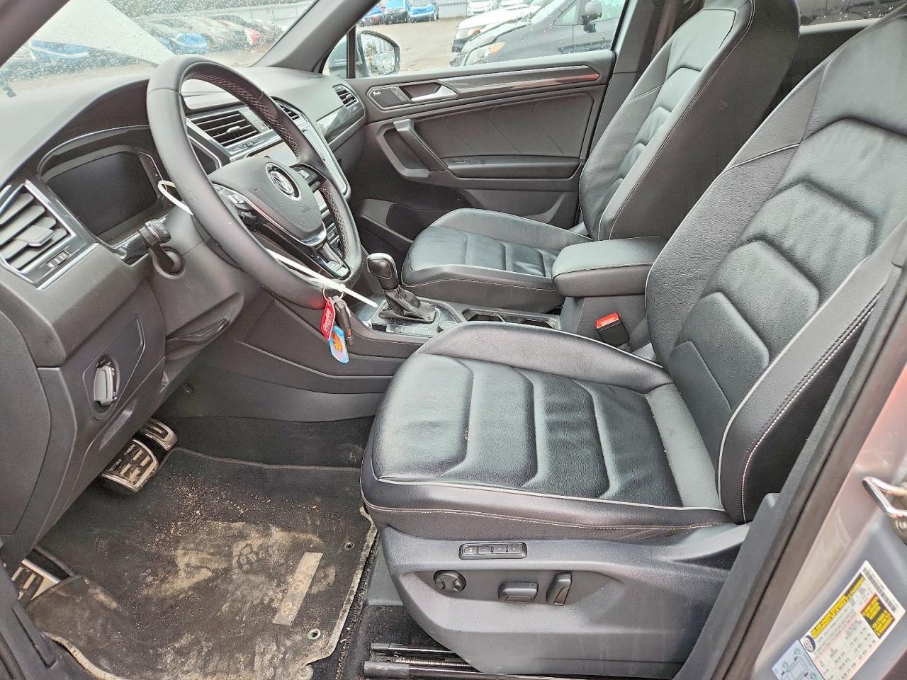 2021 Volkswagen Tiguan Sel Premium R-Line - Image 7