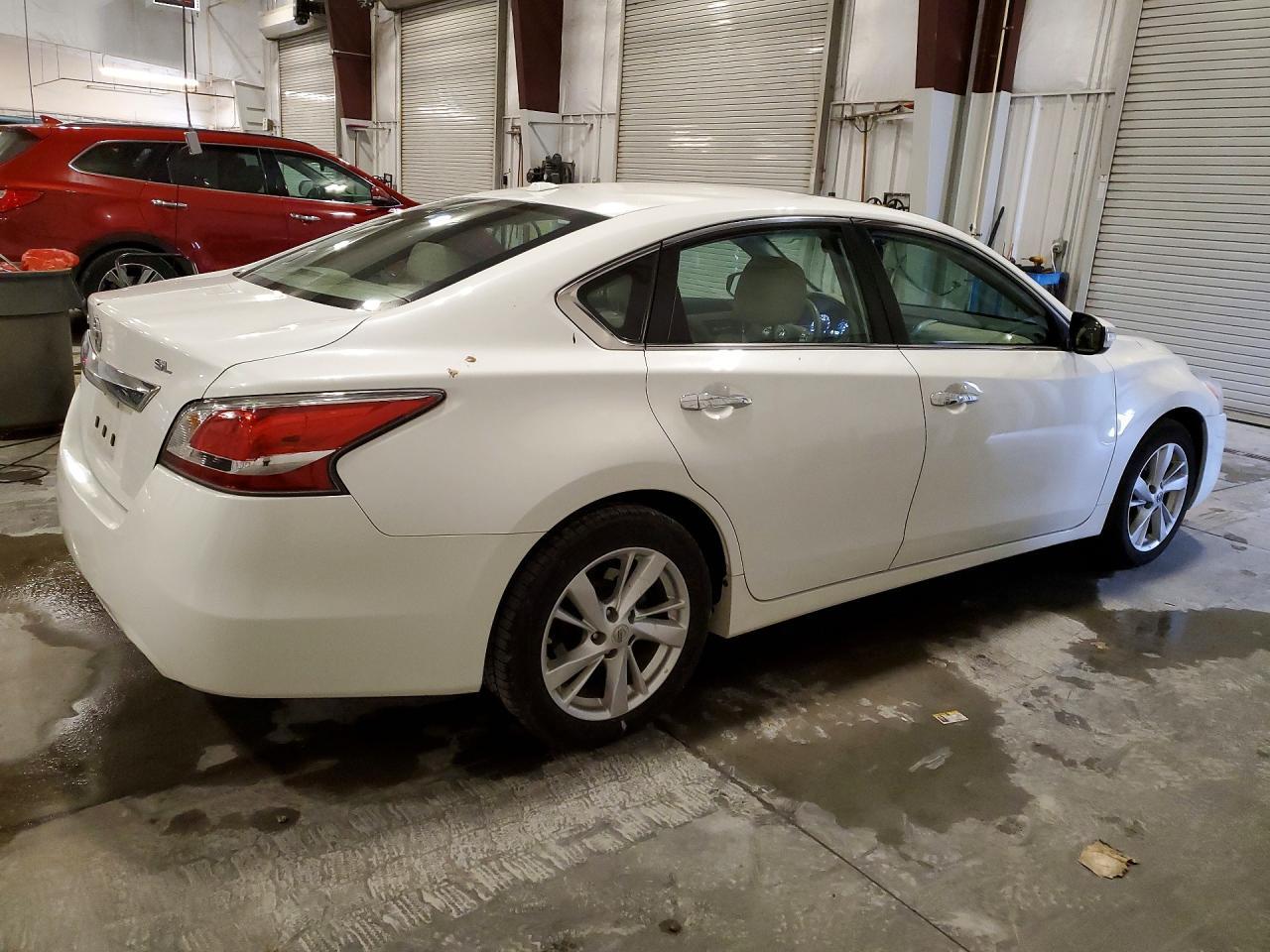 2015 Nissan Altima 2.5 - Image 3