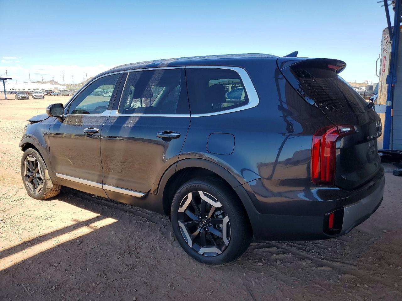 2025 Kia Telluride S - Фото 2