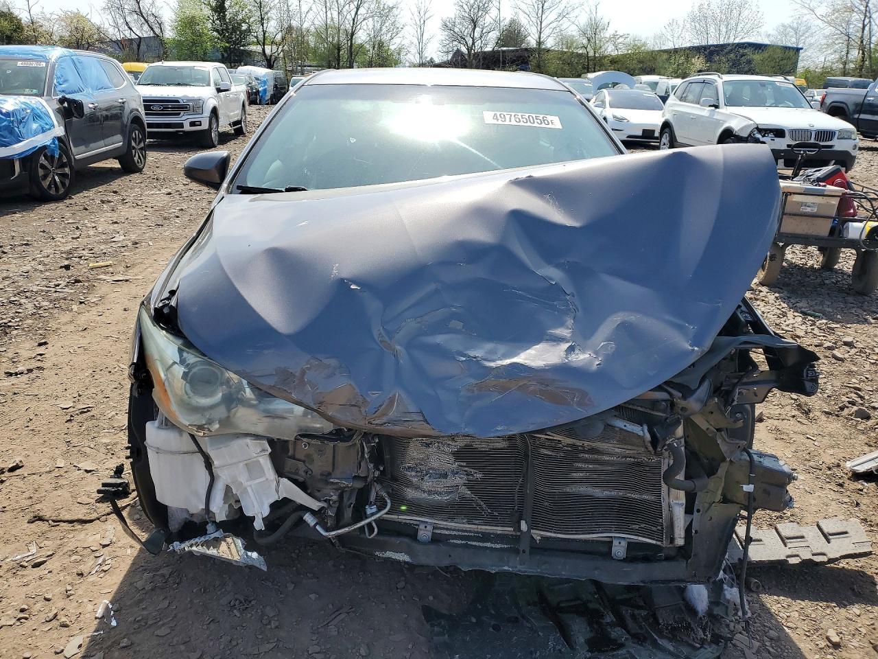 2015 Toyota Camry Hybrid Le - Фото 5